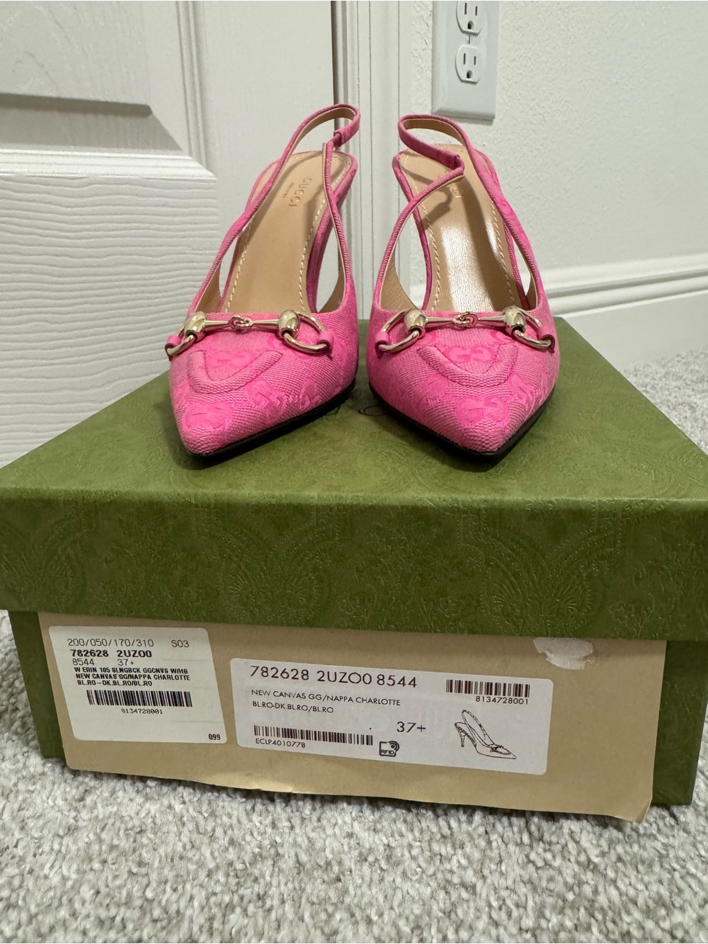 Gucci Hot Pink Horsebit Slingback Pointed-Toe Heels. - Picture 2 of 13